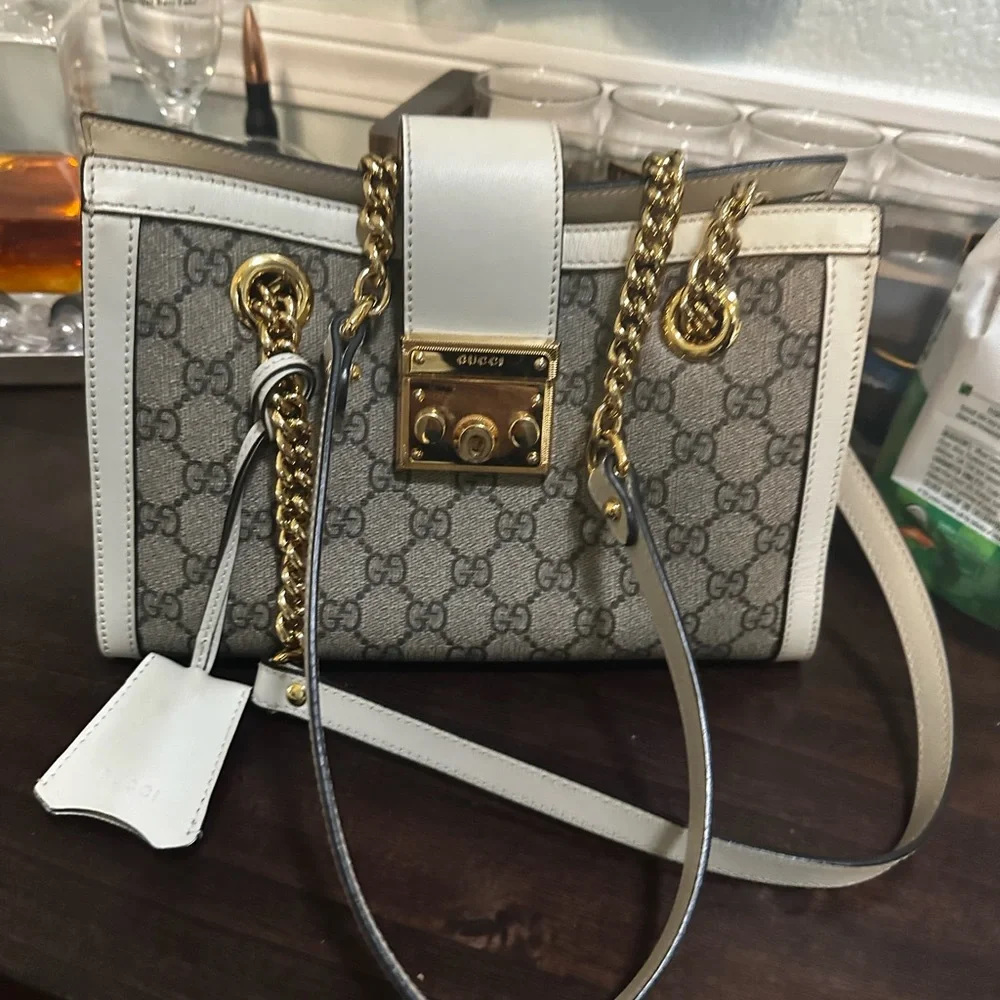 GG padlock Gucci shoulder bag - Picture 2 of 11
